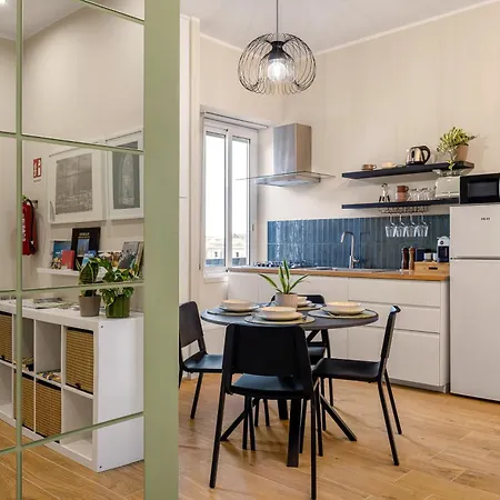 Tra I Vicoli Del Centro Oro E Malva Apartment
