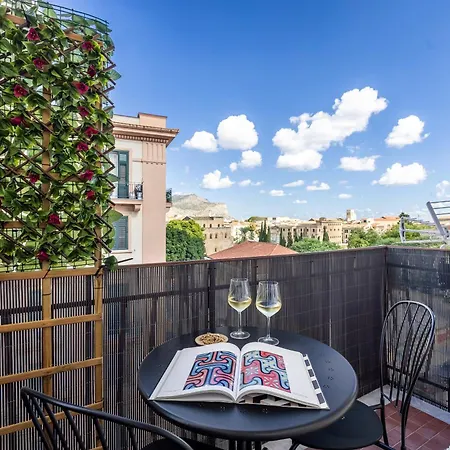 Apartmán Tra I Vicoli Del Centro Oro E Malva